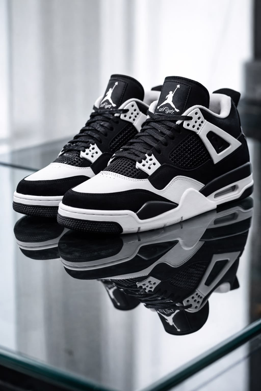 Jordan 4