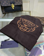 Bonnet PRADA
