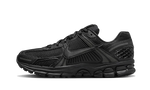Vomero Triple Black