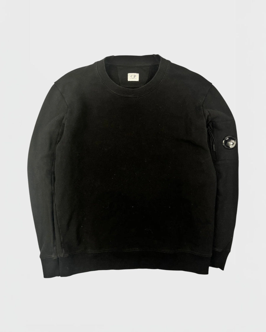 C.P Company pull